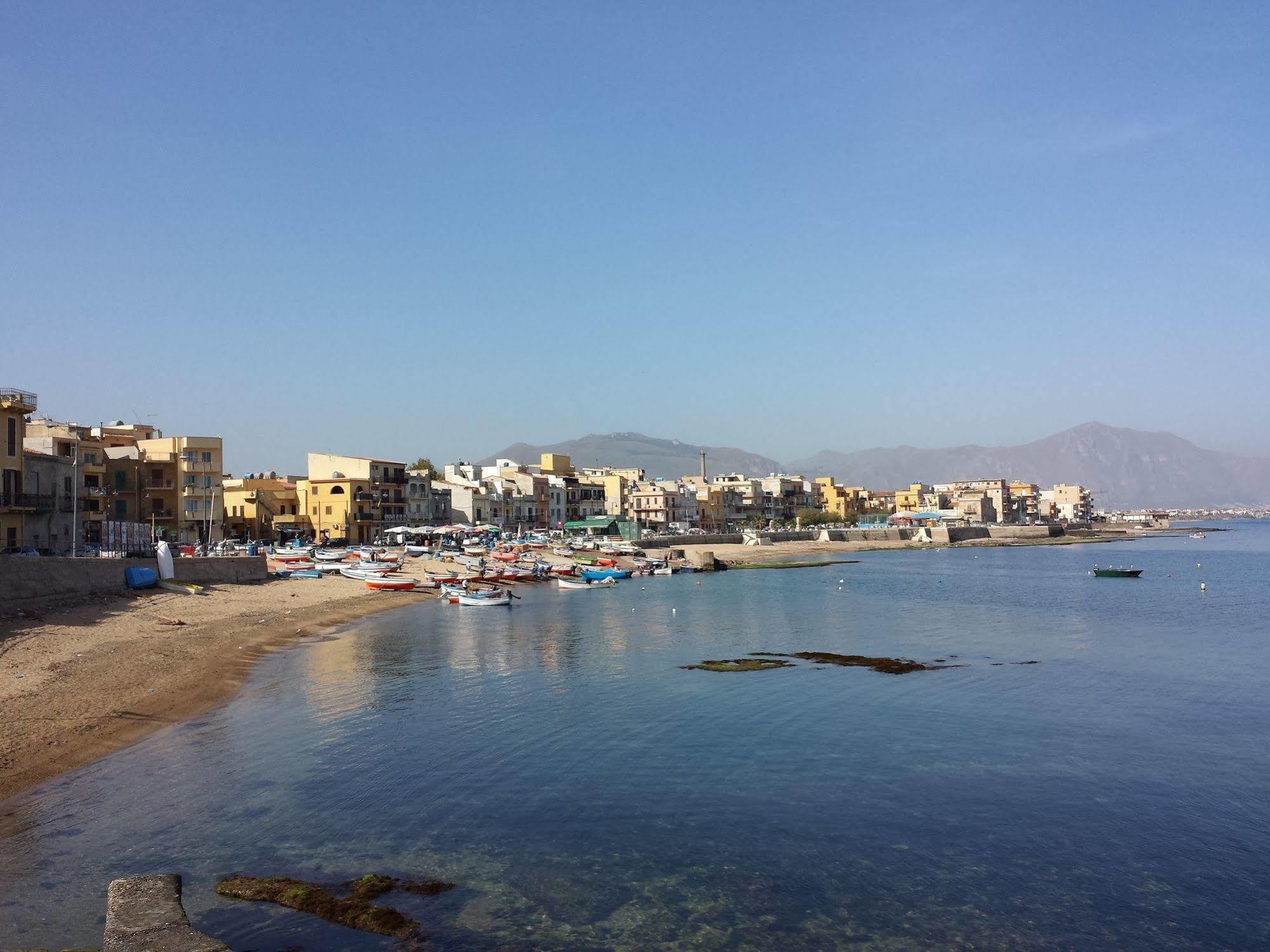 Bed And Breakfast Marina D'Aspra Bagheria Exterior photo
